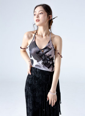 1stsand落珠鸢尾 国风辣妹不能错过的不对称鸢尾印花串珠盘扣吊带