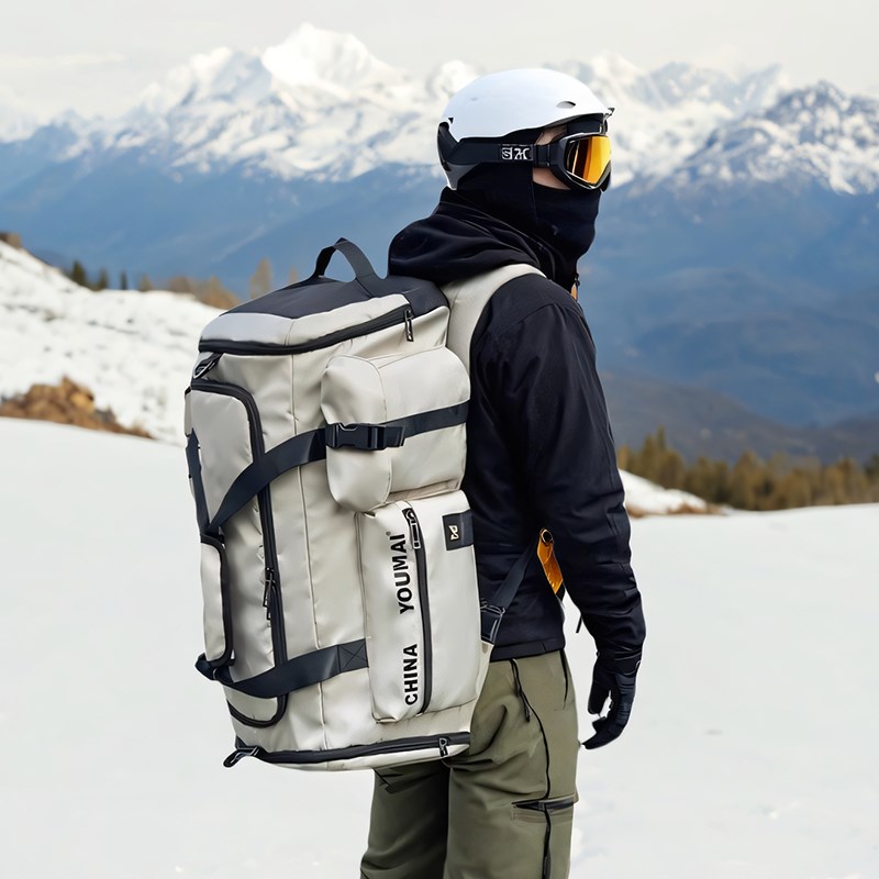 滑雪背包双肩轻便款大容量手提训练装备收纳包雪场运动包干湿隔离