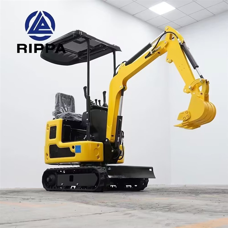 小型挖掘机家用挖土迷你挖土R319挖机山地果园破碎拆除一机多功能