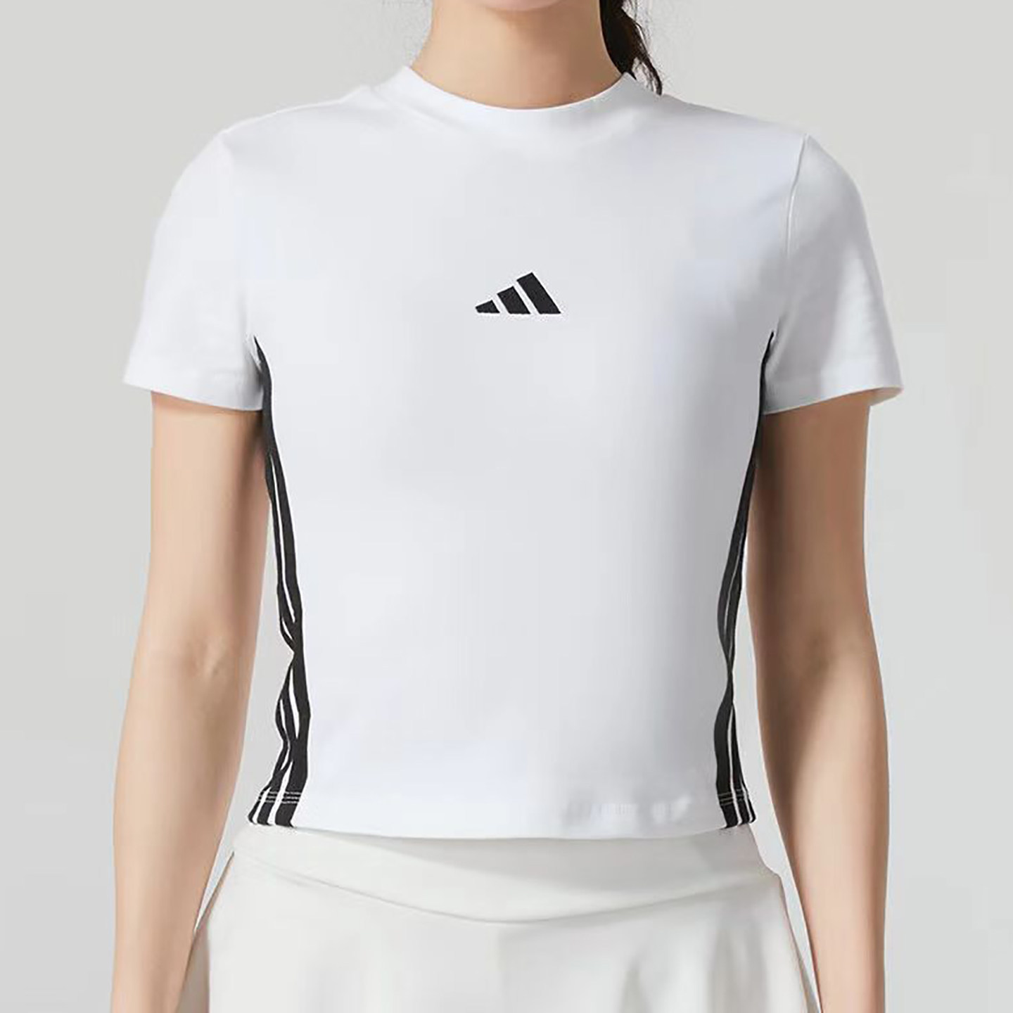 Adidas/阿迪达斯女子圆领露脐三条纹透气运动修身短袖T恤KB7752,运动服/休闲服装,运动T恤,淘宝优惠券,粉丝福利购,淘宝优惠卷