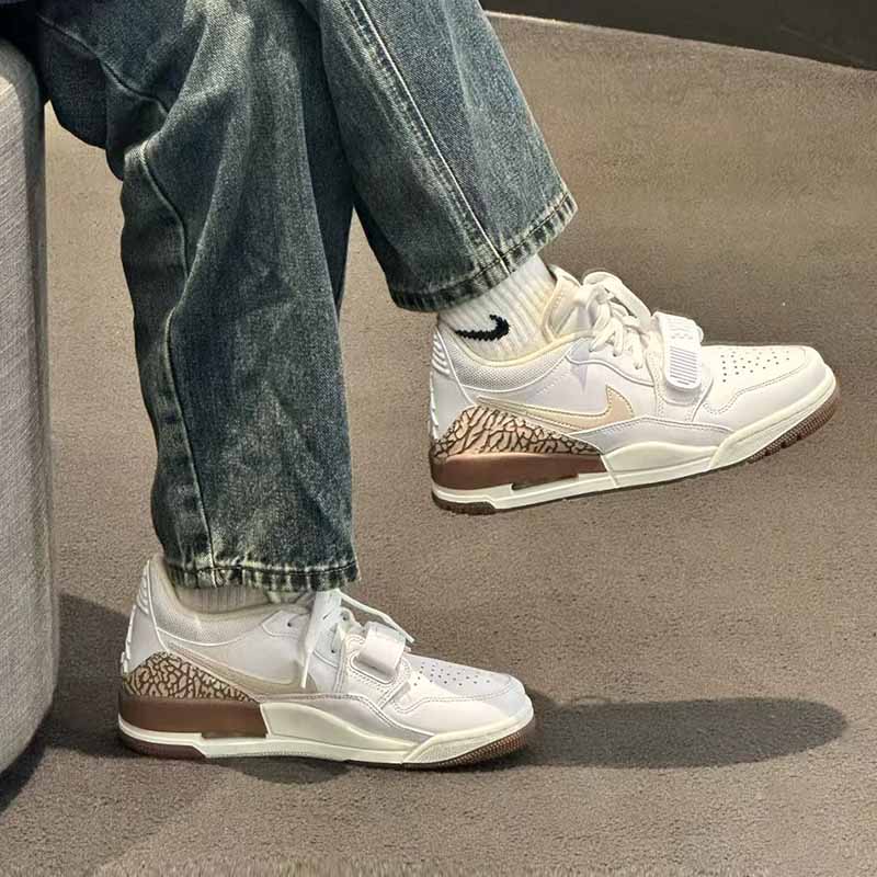耐克女子防滑耐磨篮球鞋