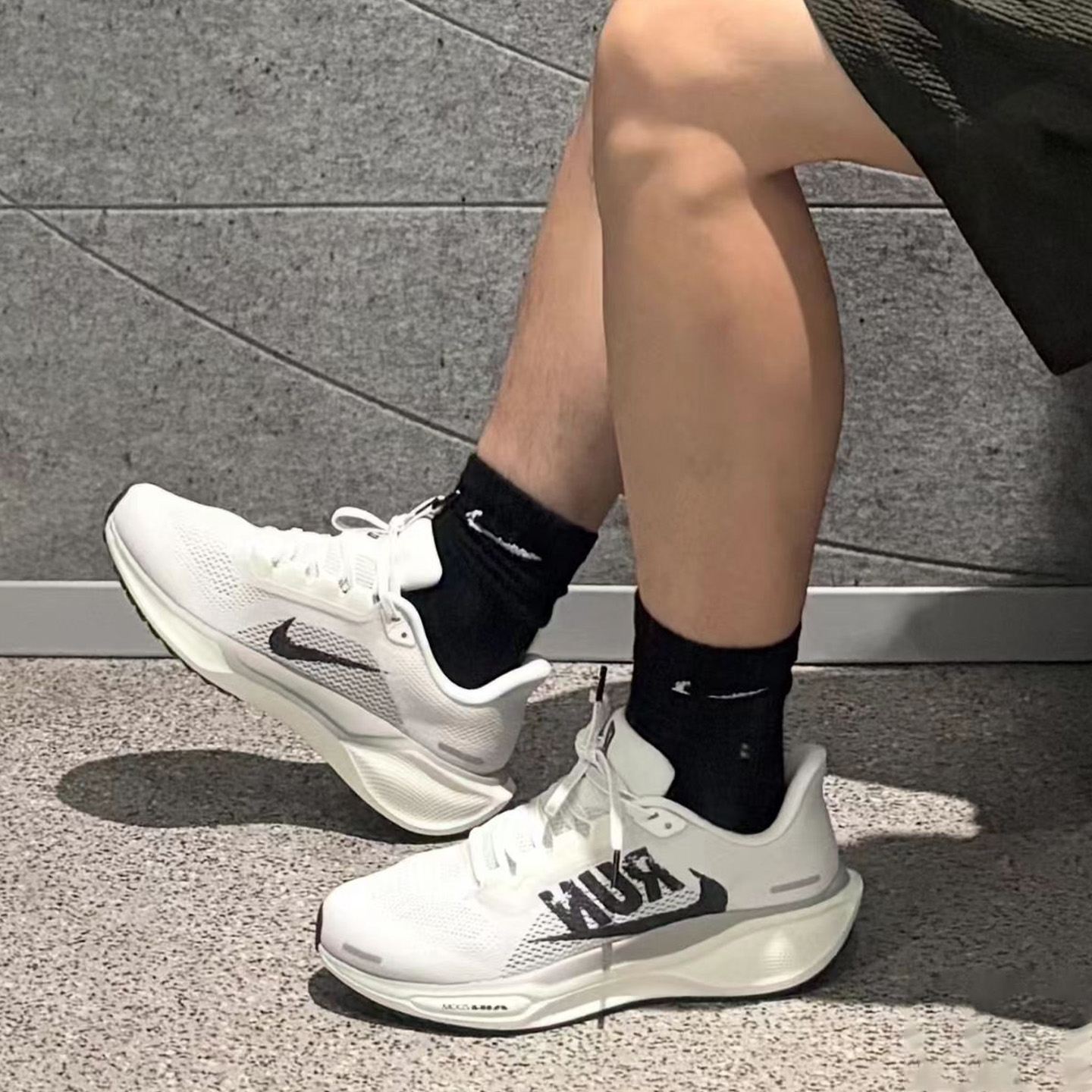 耐克男子低帮系带休闲运动鞋