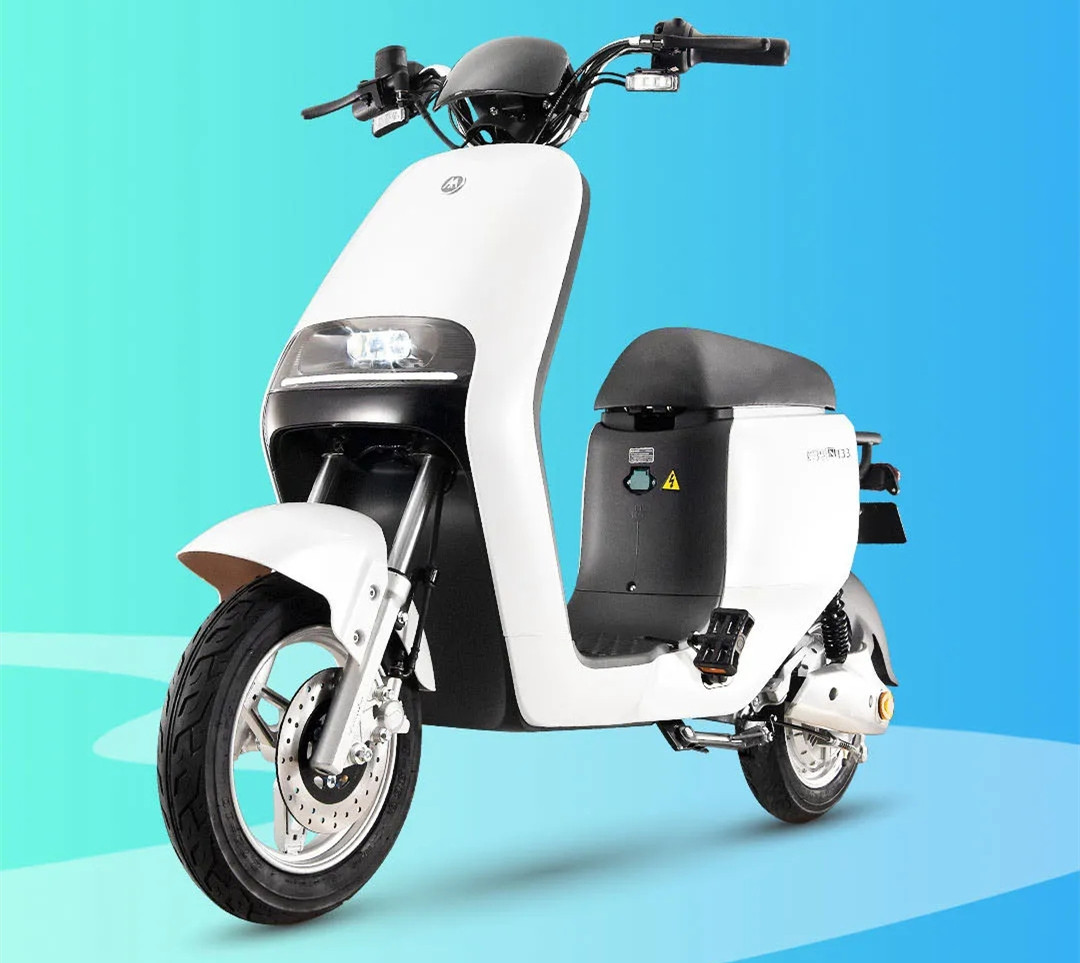 爱玛悦优n133电动车配件外壳配件灯具电瓶车外壳配件脚踏板尾灯塑