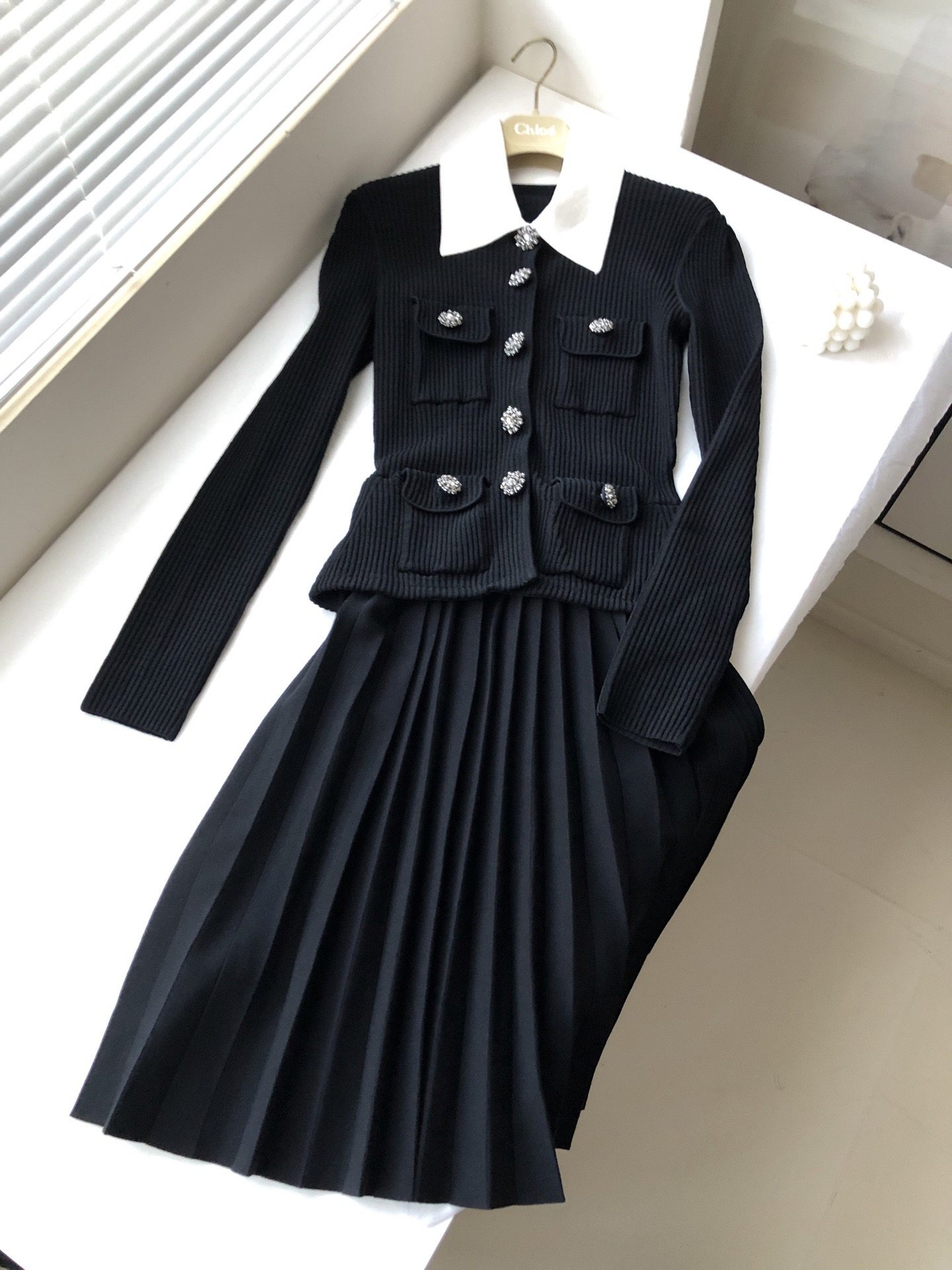 26早春新款女士钉珠羊毛连衣裙长袖赵丽颖同款,女装/女士精品,毛衣,淘宝优惠券,粉丝福利购,淘宝优惠卷