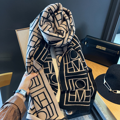 秋冬季韩版百搭新款高档披肩外搭保暖围脖双面几何字母羊绒围巾女
