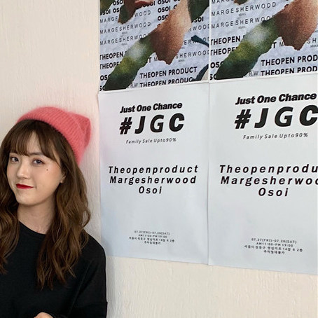 theopenproduct 韩国服装店 sale英文促销海报拍照背景 ins装饰画