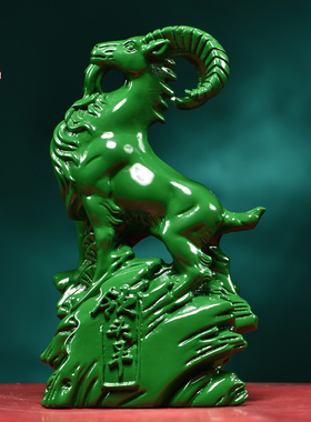 绿色实木雕刻领头羊摆件生肖装饰