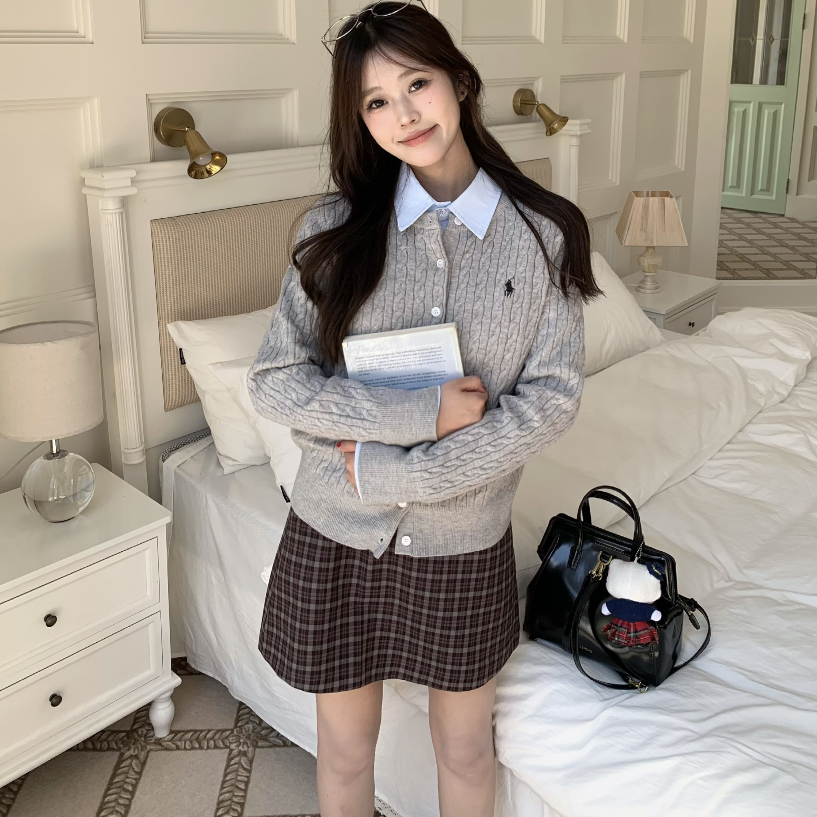 一只西由XIYO圆领毛衣女春秋韩系学院风复古麻花针织开衫外搭上衣