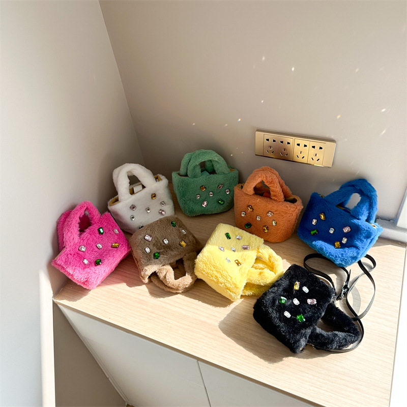 镶钻小清新毛绒包包女童2025新款韩国版单肩包洋气儿童链条斜挎包