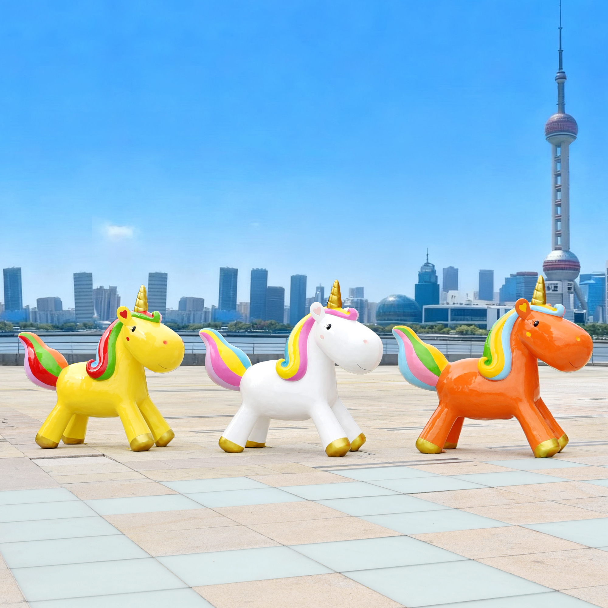 玻璃钢卡通新年生肖马雕塑独角马模型幼儿游乐园景区商场装饰摆件