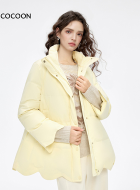 【90%鹅绒】MISSCOCOON奶黄色蝴蝶绣花泡芙羽绒服波浪花边冬款