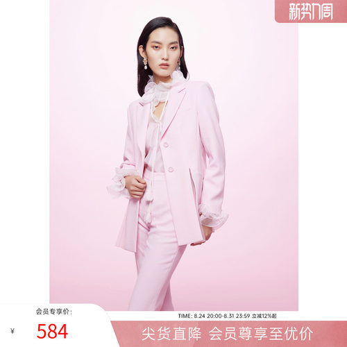 气质翻领 通勤时尚 小香风设计