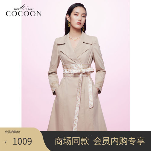 复古卡其色蝴蝶结装饰风衣