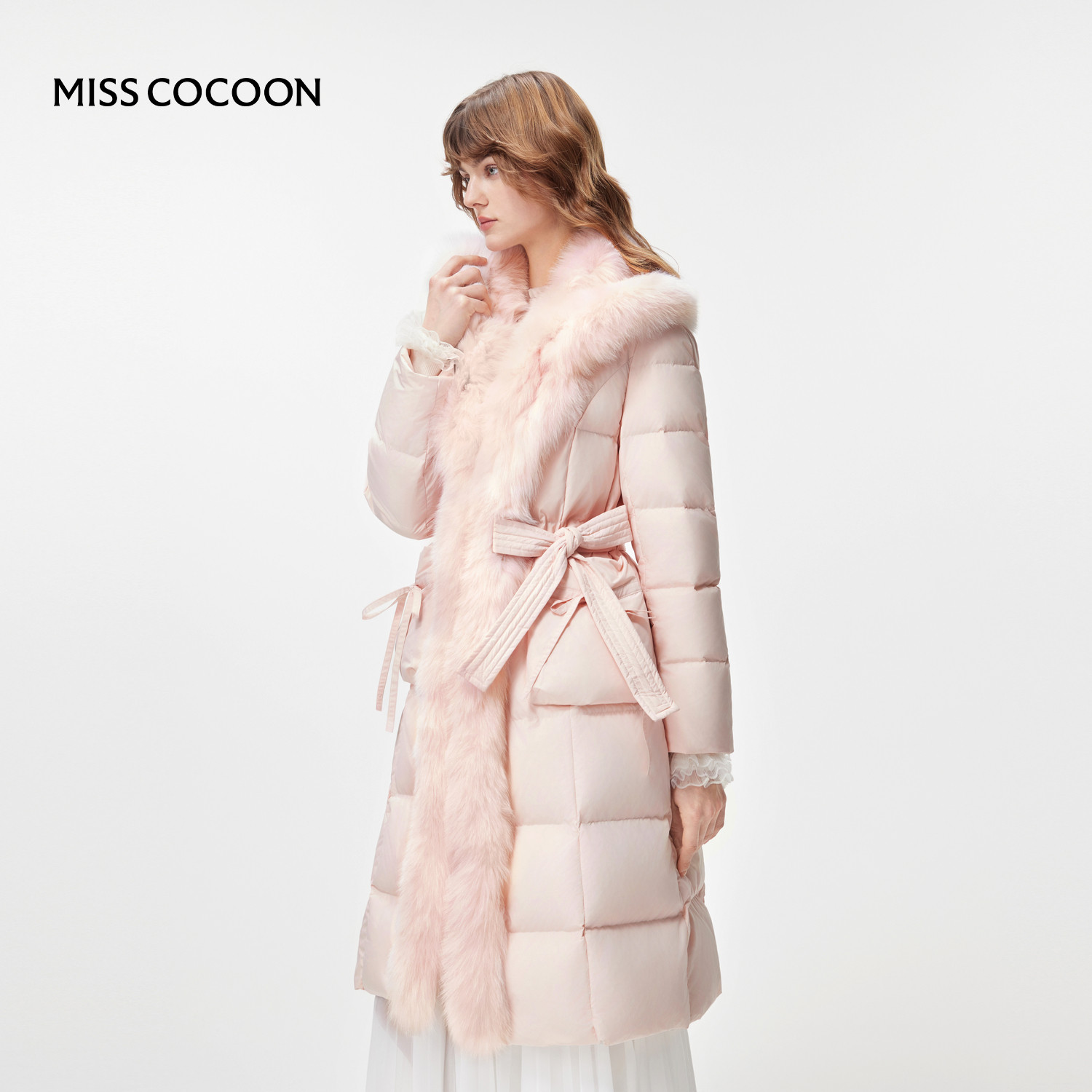 MISSCOCOON毛领大衣多巴胺长款保暖羽绒服25冬新款
