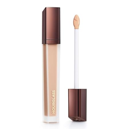 Hourglass Vanish Airbrush Concealer. Weightless and Water