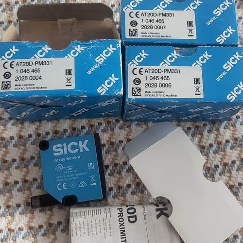 AT20D-PM331 激光测量传感器 工业自动化工控配件议价维修