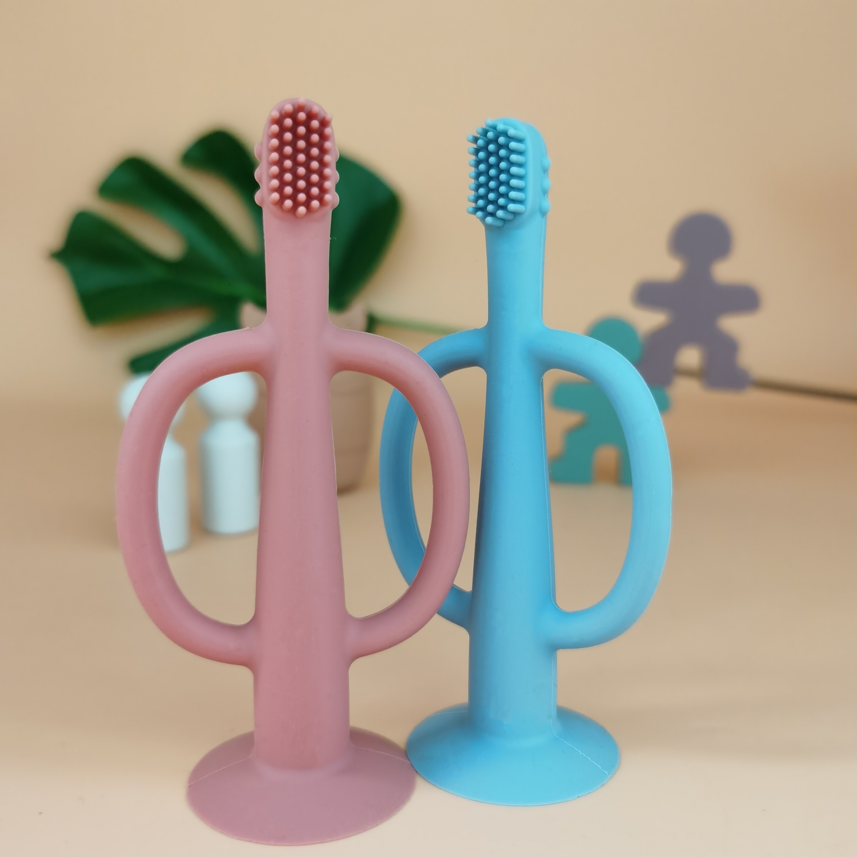 儿童食品级硅胶牙刷软毛手柄牙刷吸盘FDA silicone toothbrush