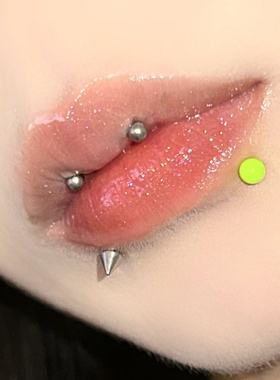 Raccon浣熊 荧光绿 唇钉钛钢 纯色绿色耳骨钉外螺纹ins穿刺饰品