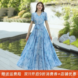 2025年春秋冬V领印花连衣裙收腰显瘦长裙妈妈款 小个子沙滩裙 短款