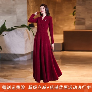 修身 V领纯色大摆连衣裙妈妈款 显瘦小个子长裙子 长袖 2025秋冬新款