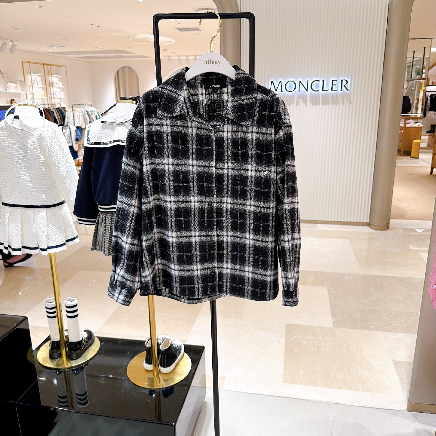 T+韩国童装代购2026春季女童翻领格子衬衫纯棉时尚长袖衬衣中大童