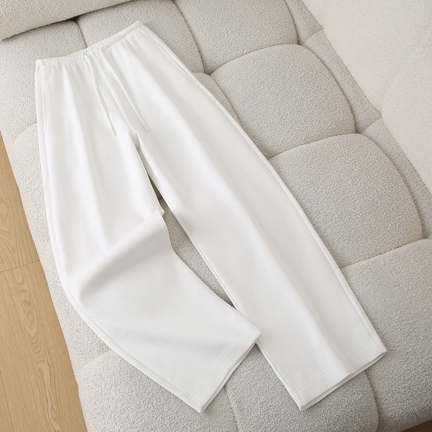 拉夏贝尔美式白色阔腿休闲裤女春季高腰显瘦百搭直筒拖地弯刀裤子,女装/女士精品,牛仔裤,淘宝优惠券,粉丝福利购,淘宝优惠卷