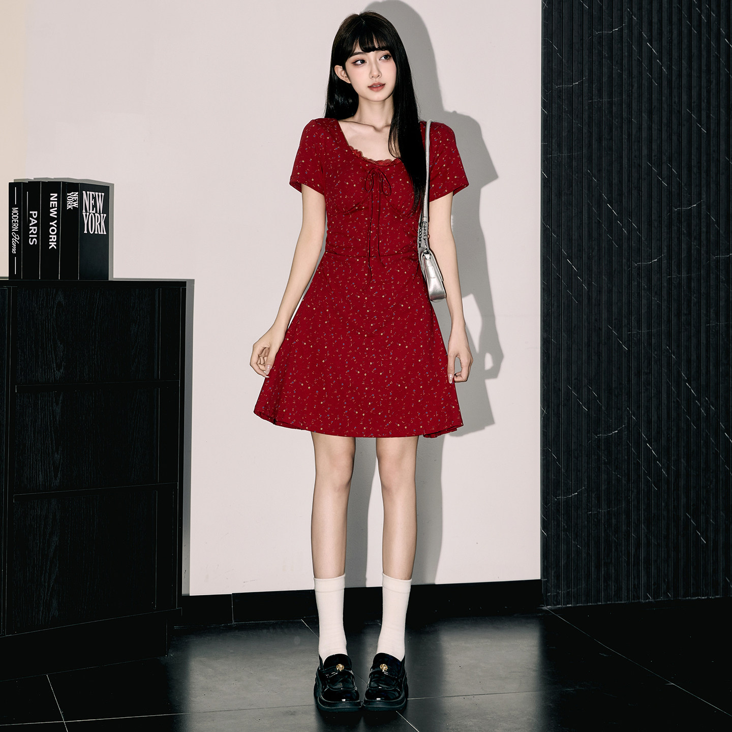拉夏贝尔红色碎花连衣裙夏季新款法式小个子甜美减龄多巴胺短裙子