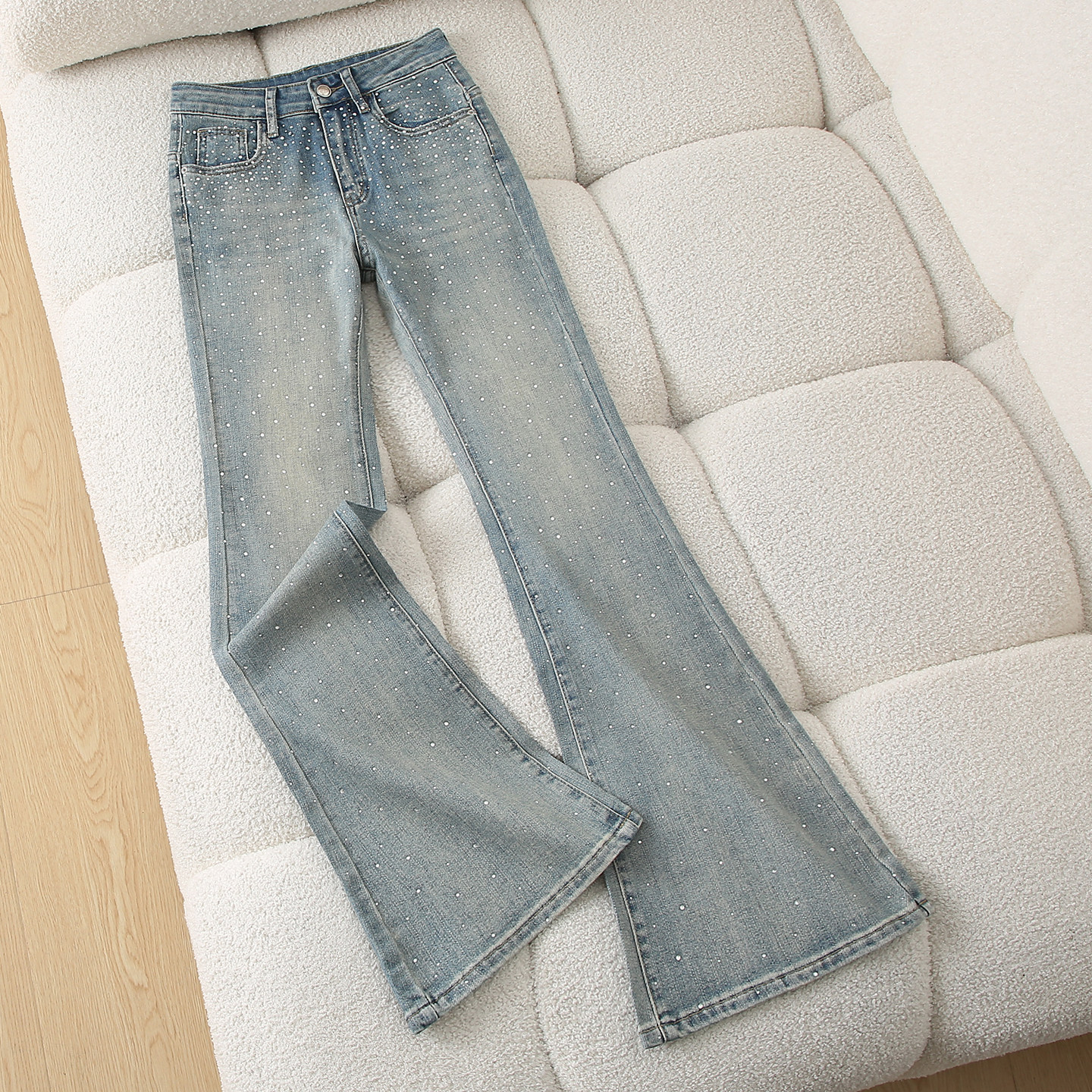拉夏贝尔满天星烫钻微喇牛仔裤女2026新款春季高腰不贴腿喇叭裤子,女装/女士精品,牛仔裤,淘宝优惠券,粉丝福利购,淘宝优惠卷
