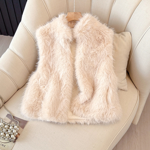 拉夏贝尔杏色甜美羊羔毛马甲外套女休闲风短款开衫叠穿保暖上衣