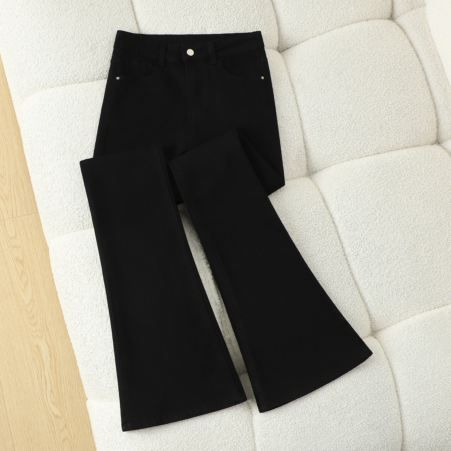 拉夏贝尔黑色微喇牛仔裤女2025年新款春秋显瘦高腰马蹄喇叭裤子,女装/女士精品,牛仔裤,淘宝优惠券,粉丝福利购,淘宝优惠卷