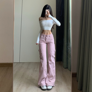 拉夏贝尔浅粉宽松工装牛仔裤女2026秋季新款高腰显瘦潮喇叭裤子