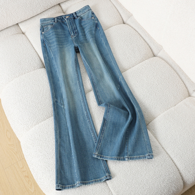 拉夏贝尔「四面弹」微喇牛仔裤女