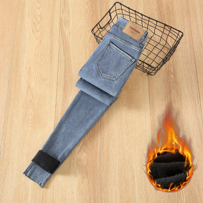 拉夏贝尔蓝色加绒小脚牛仔裤女