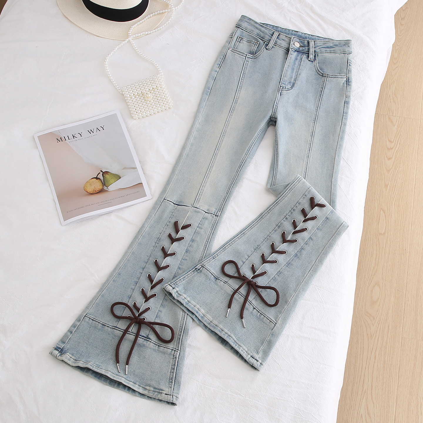 拉夏贝尔美式高街绑带微喇叭牛仔裤女冬季高腰设计感阔脚拖地长裤