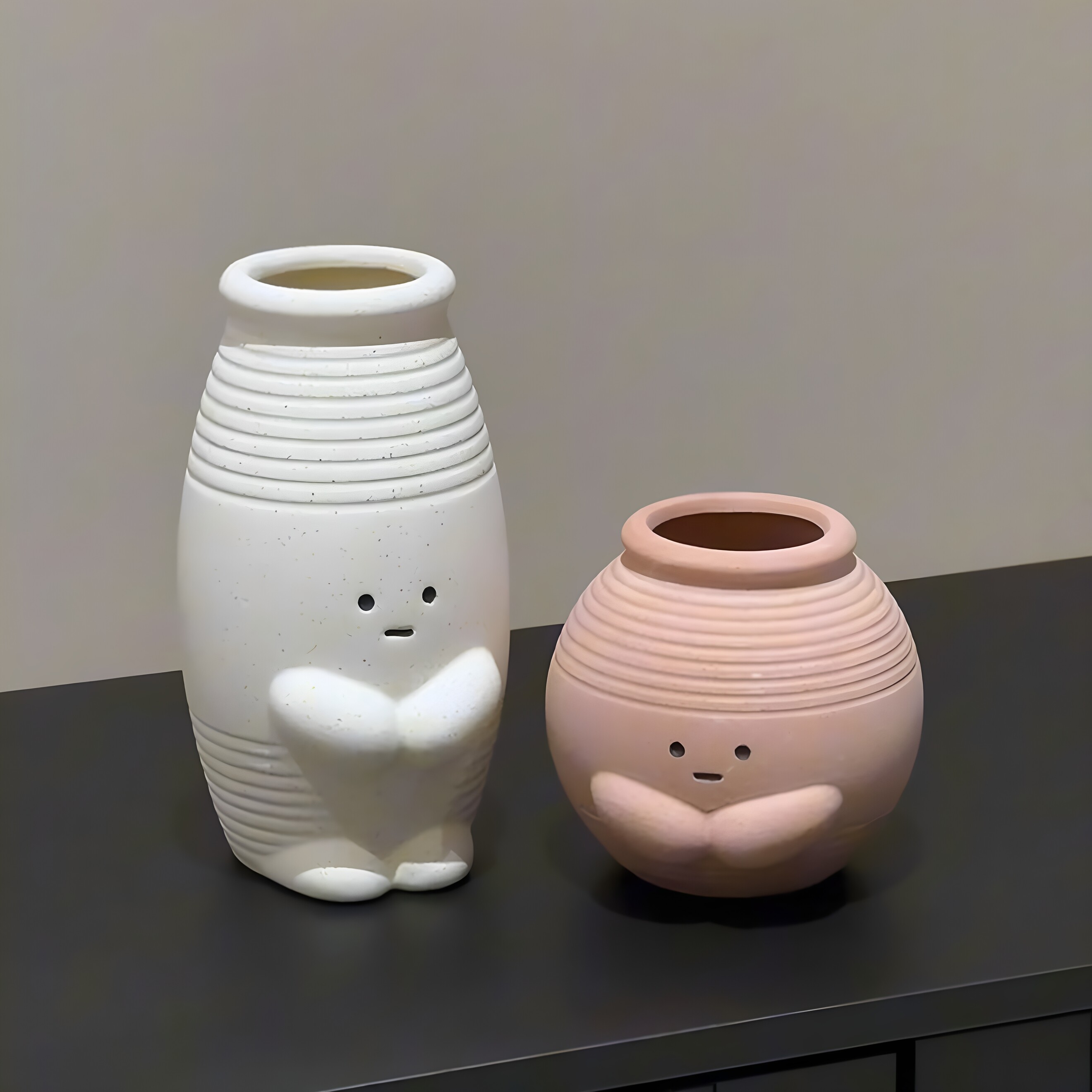 系抱抱花瓶可爱艺术陶瓷花瓶水培器皿摆件工艺品粗陶瓶装饰品