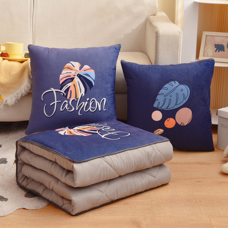 两用抱枕被子靠枕折叠空调毯汽车内靠垫枕头三合一办公室午睡神器