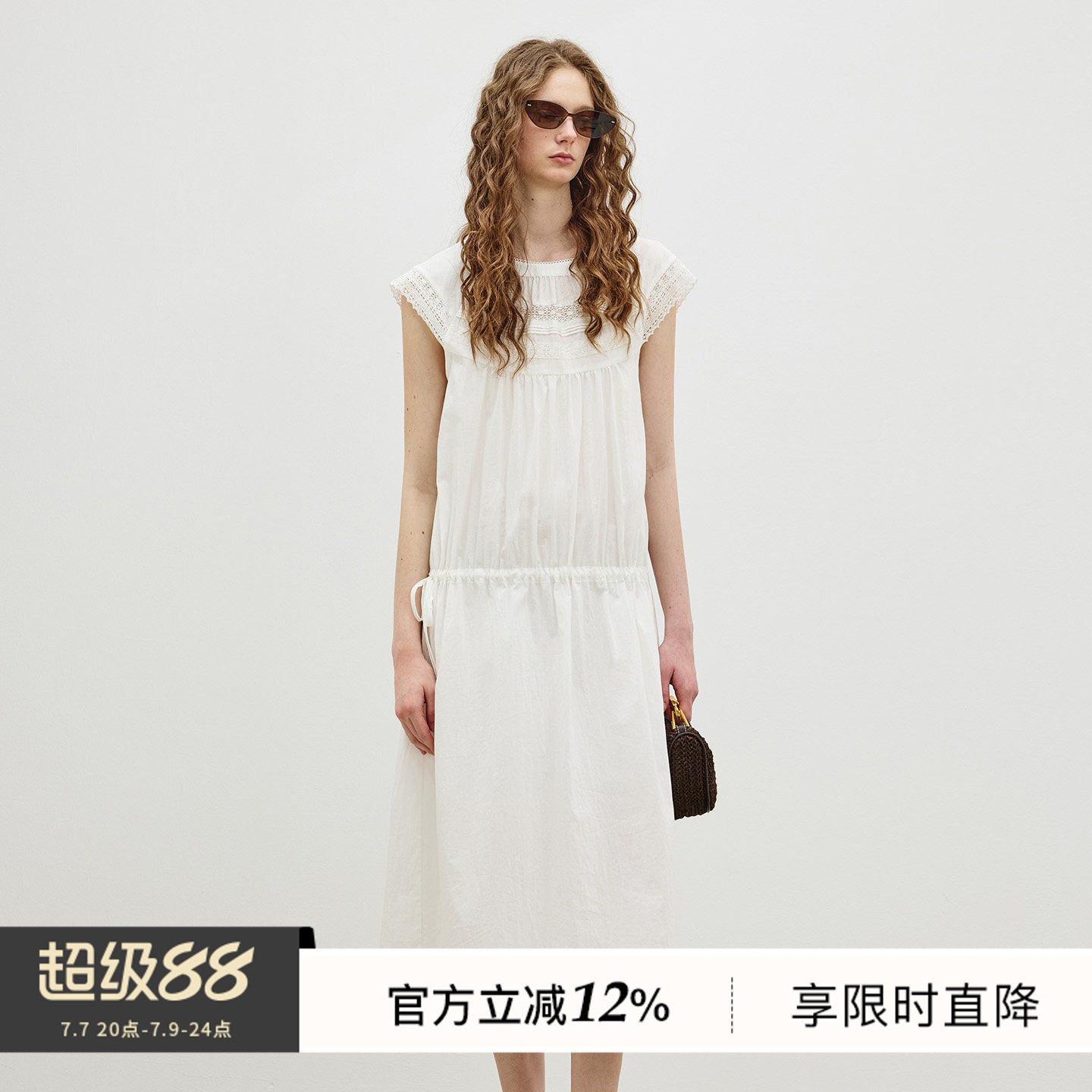 BLUEWEDIAN2026夏季新品时尚浪漫蕾丝拼接塔克腰间抽绳连衣裙