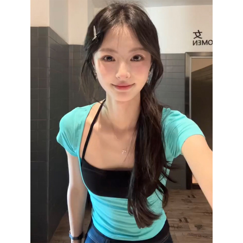 绿色韩系叠穿挂脖吊带两件套上衣图片