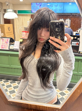 美式V领长袖t恤女2025新款春秋设计感小众甜辣妹修身显瘦短款上衣