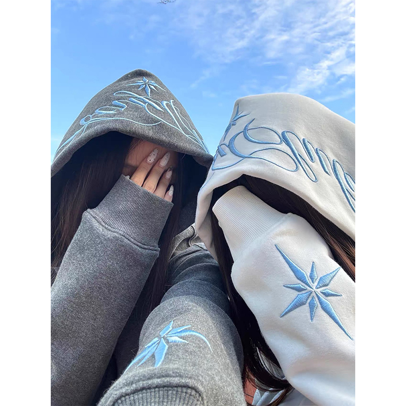 潮牌星星字母刺绣连帽加绒卫衣女