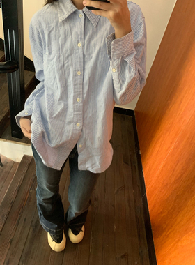 蓝色条纹衬衫女春秋2025新款宽松chic港风长袖上衣设计感小众外套