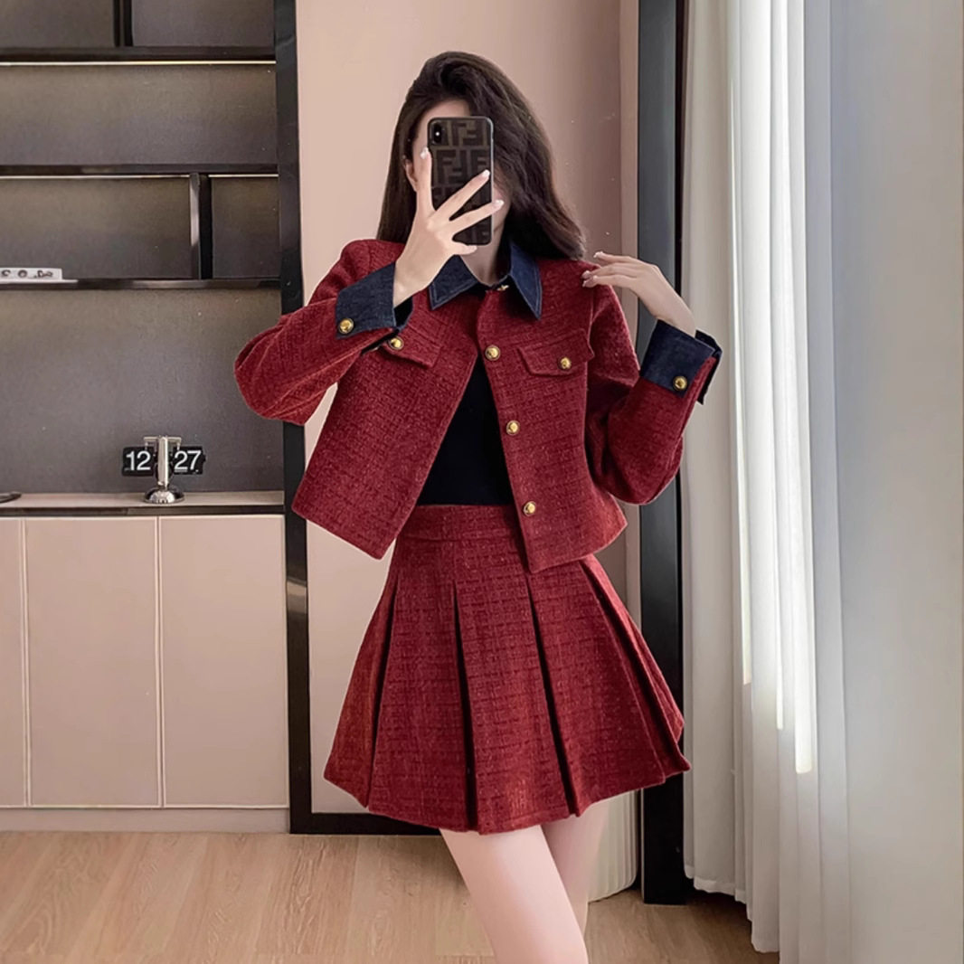 秋冬法式名媛红色小香风连衣裙女本命年衣服新年战袍百褶裙两件套