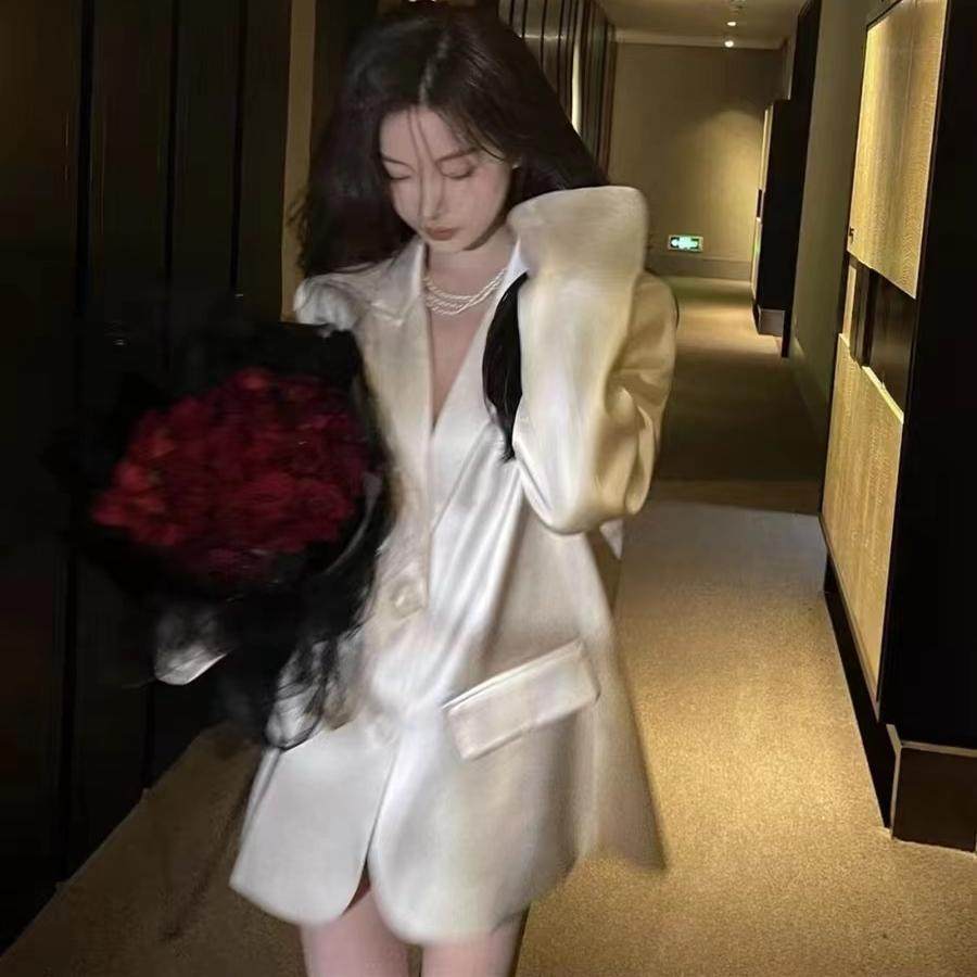 法国MK&DK 香槟色名媛绸缎西装外套女2024春秋新款休闲气质小西服