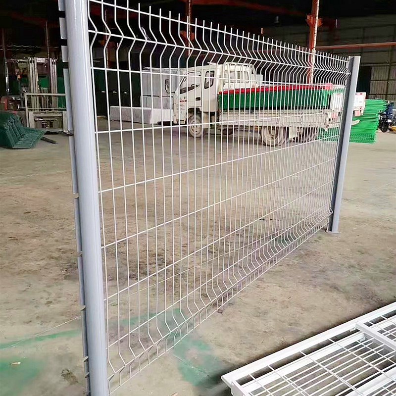 桃型柱护栏网小区公园别墅围栏网公路机场钢丝围墙隔离防护安