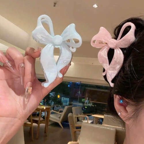 甜美粉色晕染蝴蝶结抓夹少女感