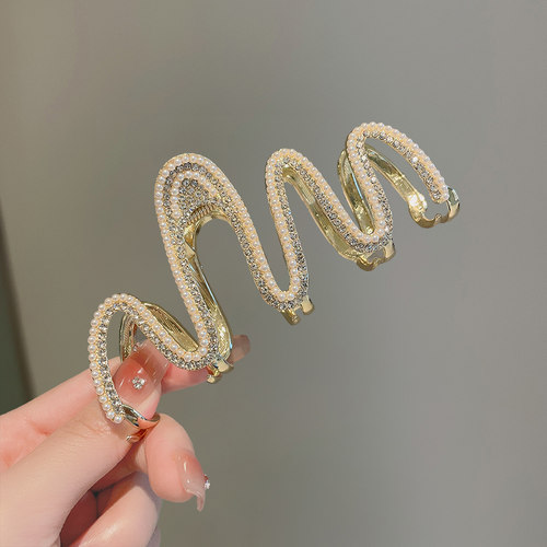 2023年曲线金属发夹高级感珍珠