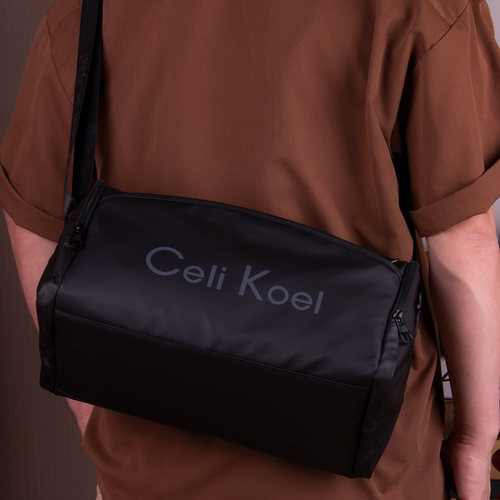 斜挎单肩包运动健身包防水旅行包