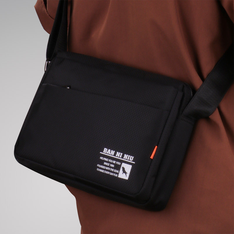 男士斜挎包2025新款大容量休闲运动帆布包高级感牛津布通勤便携包,箱包皮具/热销女包/男包,男士包袋,淘宝优惠券,粉丝福利购,淘宝优惠卷