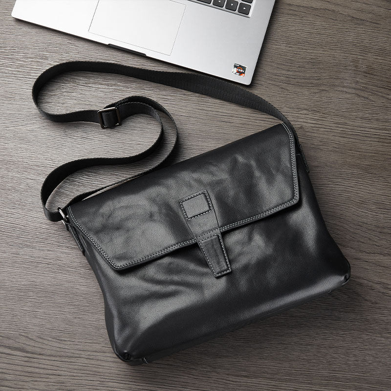 真皮单肩斜挎包商务邮差背包大容量2025新款时尚头层牛皮通勤男包
