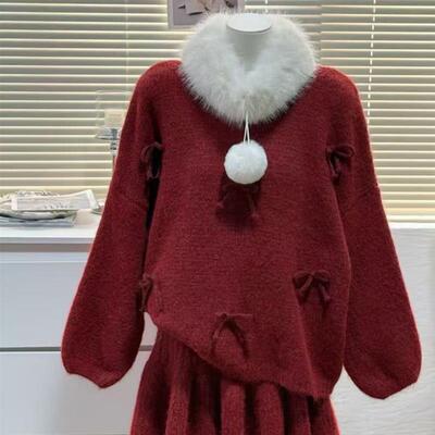 22025新年冬季新款毛衣蝴蝶慵懒宽松甜美上衣+短裙+围巾三件套